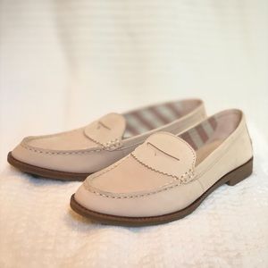 Women’s Sperry seaport penny loafers